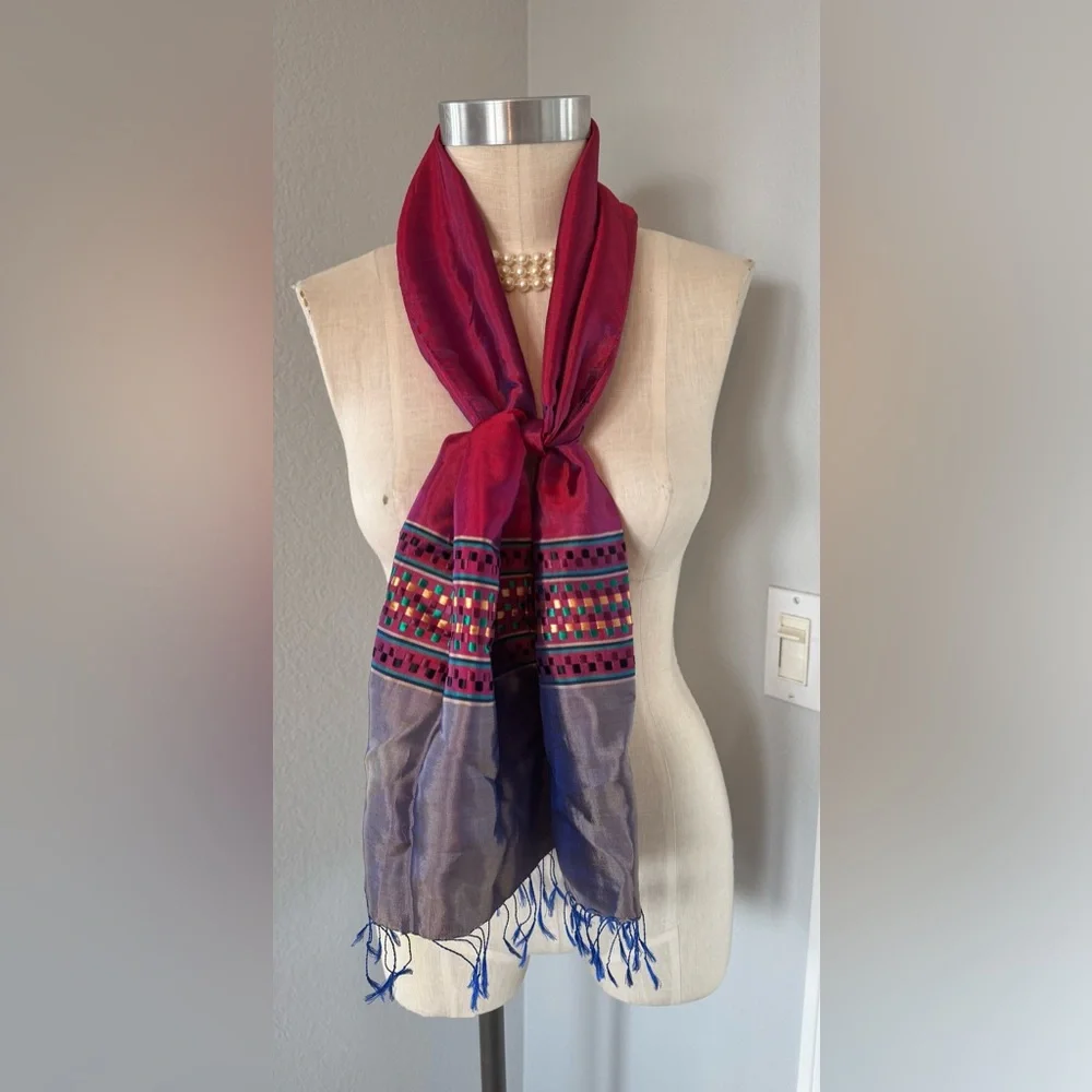 Iridescent Sheen Scarf in Thai Style Silk (No Tags)